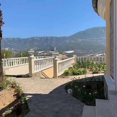 Villa Goldbau2
